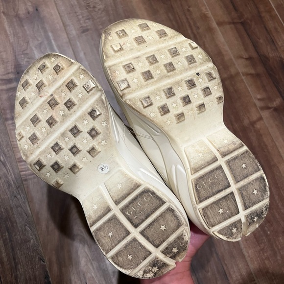 Gucci Rhyton Shoes - Picture 6 of 7